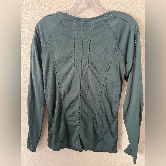 Athleta Green Long Sleeve Tee - Picture 9 of 13